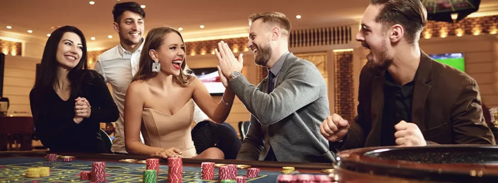 Lucky People Winning at Las Vegas Casino web